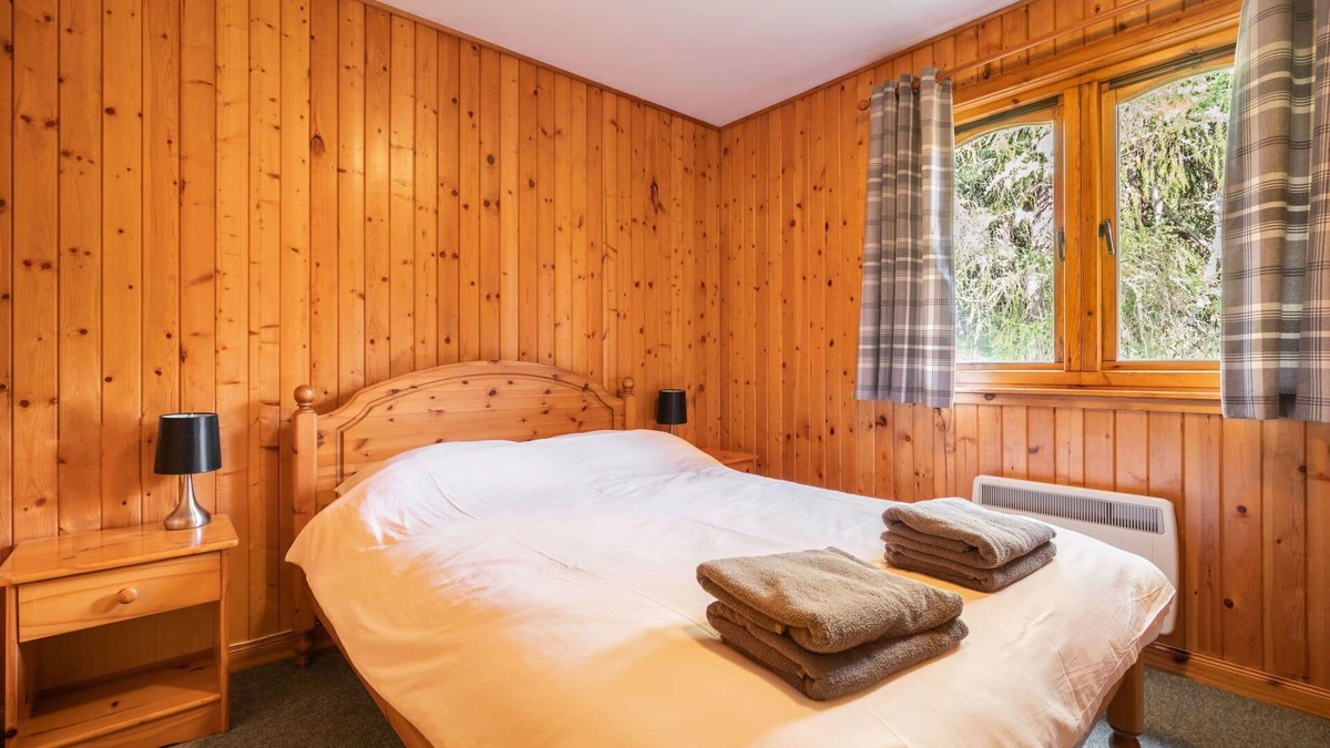 Balnain House | Nice apartment in villa for 6 people with WIFI, TV, pets allowed and parking