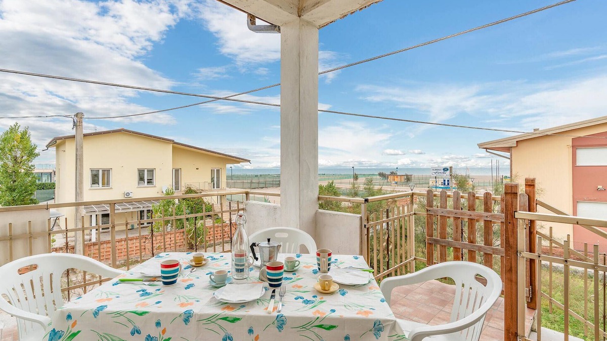 Rosolina Mare Apartment | Nice apartment in Rosolina Mare -RO-