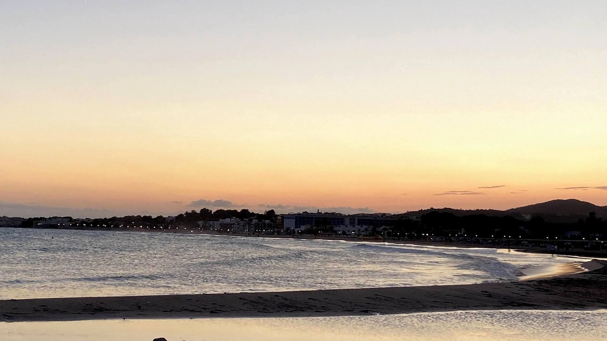 Comarruga Apartment | Nice apartment on the beach of Comarruga near Barcelona and Tarragona