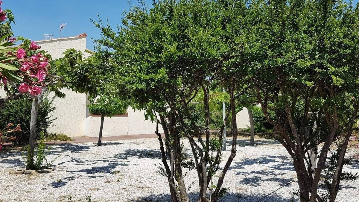 Port Leucate Apartment | Nice apartment quiet residence with terrace and private parking 4ZOD1-L4