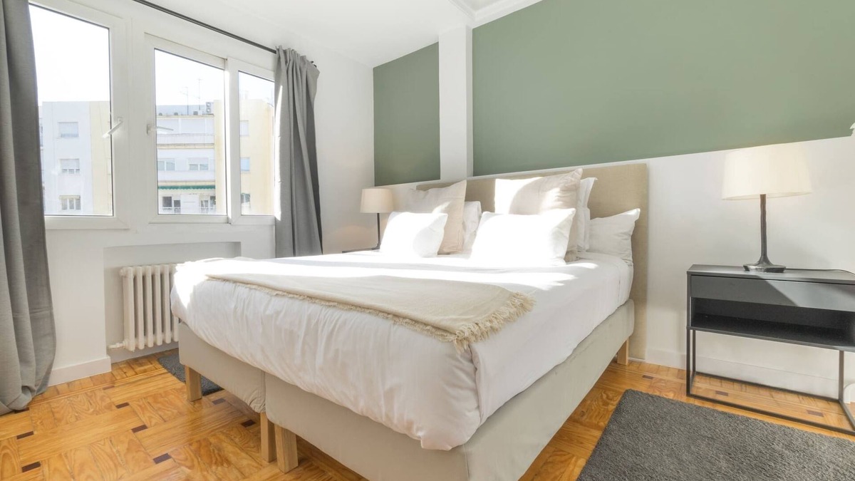 El Viso Apartment | Nice apt next to Santiago Bernabeu - SharingCo