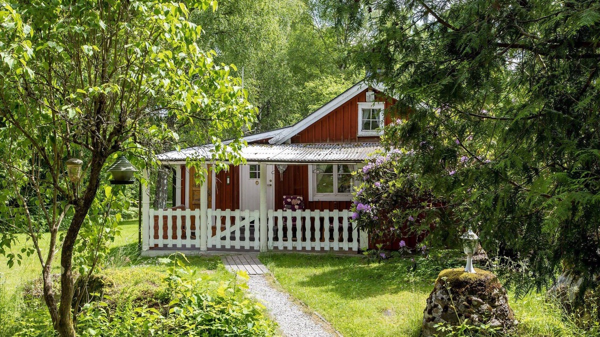 Urshult House | Nice cottage close to Urshult with access to a boat by lake Åsnen | SE06027