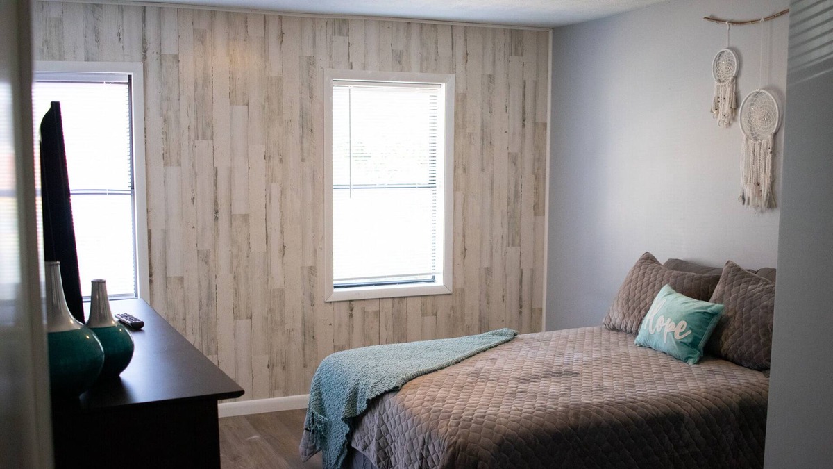 Homestead Apartment | Nice family size apartment with a patio and 10 min to the theme park.