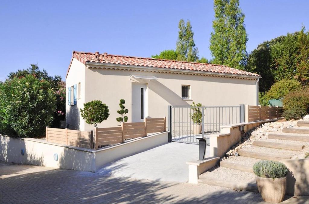 Arpaillargues-et-Aureillac House | Nice holiday home with private terrace, Arpaillargues-et-Aureillac