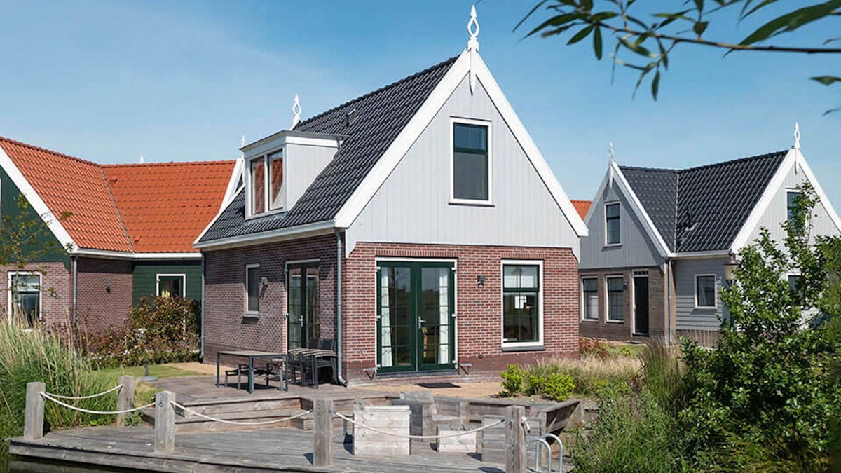 Uitdam House | Nice holiday home with sauna