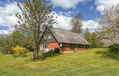 Boderne House | Nice Home In Aakirkeby With Wifi