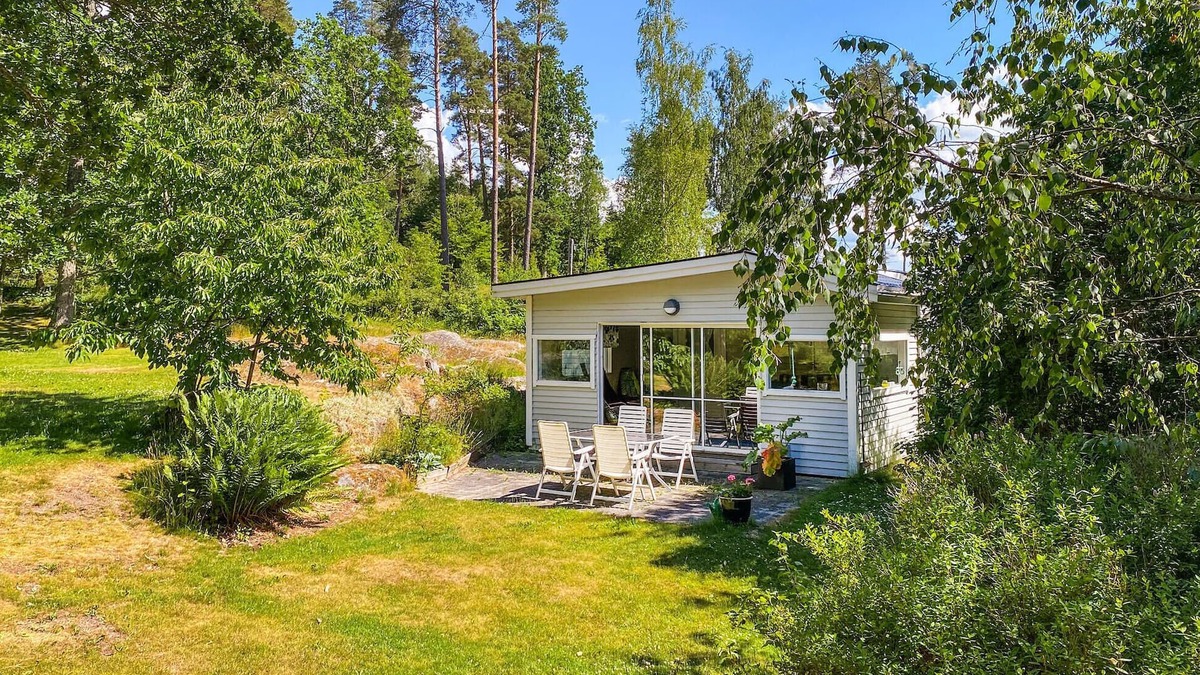 Granna House | Nice home in Bjällebäck with WiFi