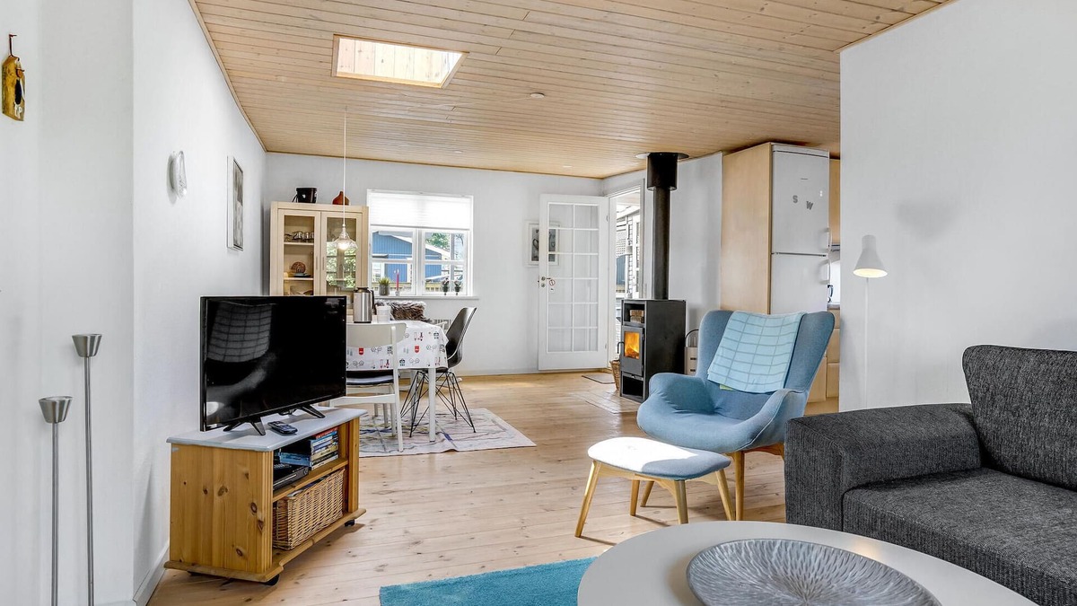 Bjert House | Nice home in Bjert with house sea view