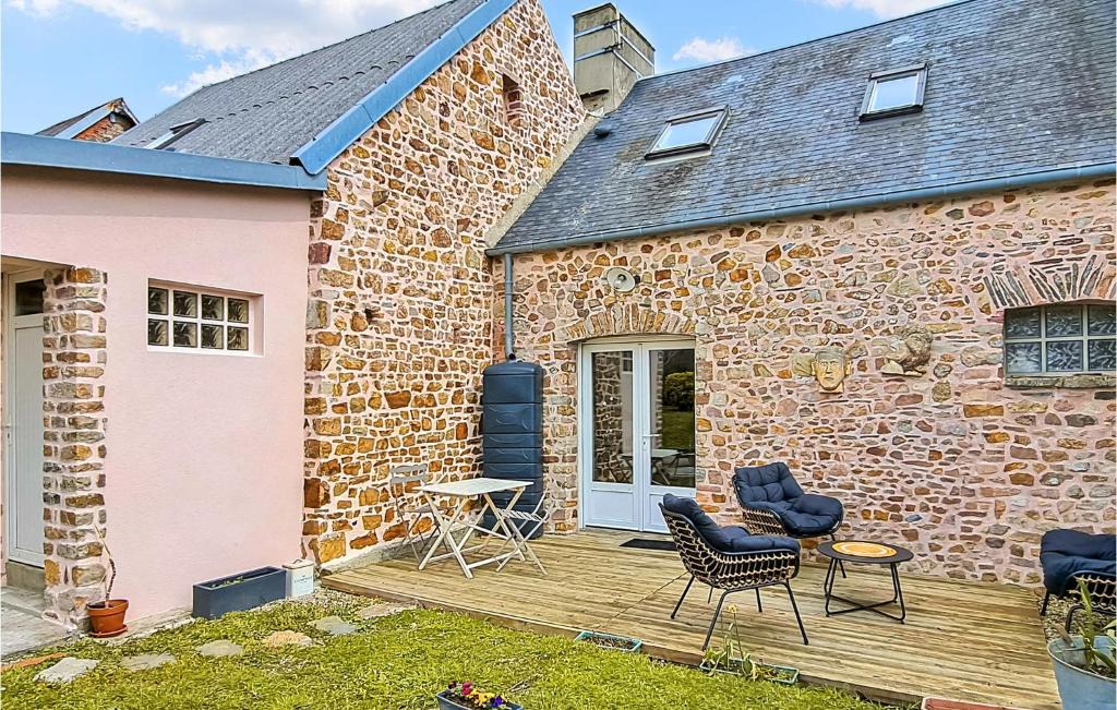 Creances House | Nice Home In Créances With Wifi