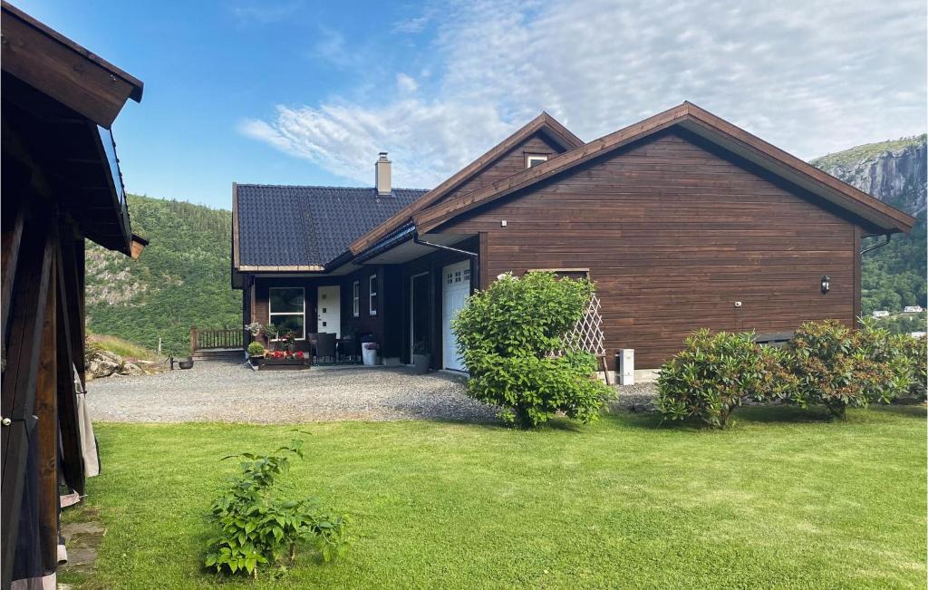 Farsund House | Nice Home In Farsund With Kitchen