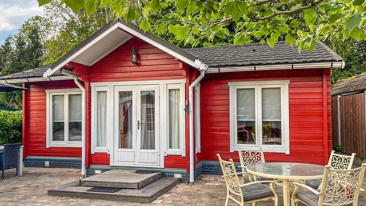 Heinkenszand House | Nice home in Heinkenszand with sauna