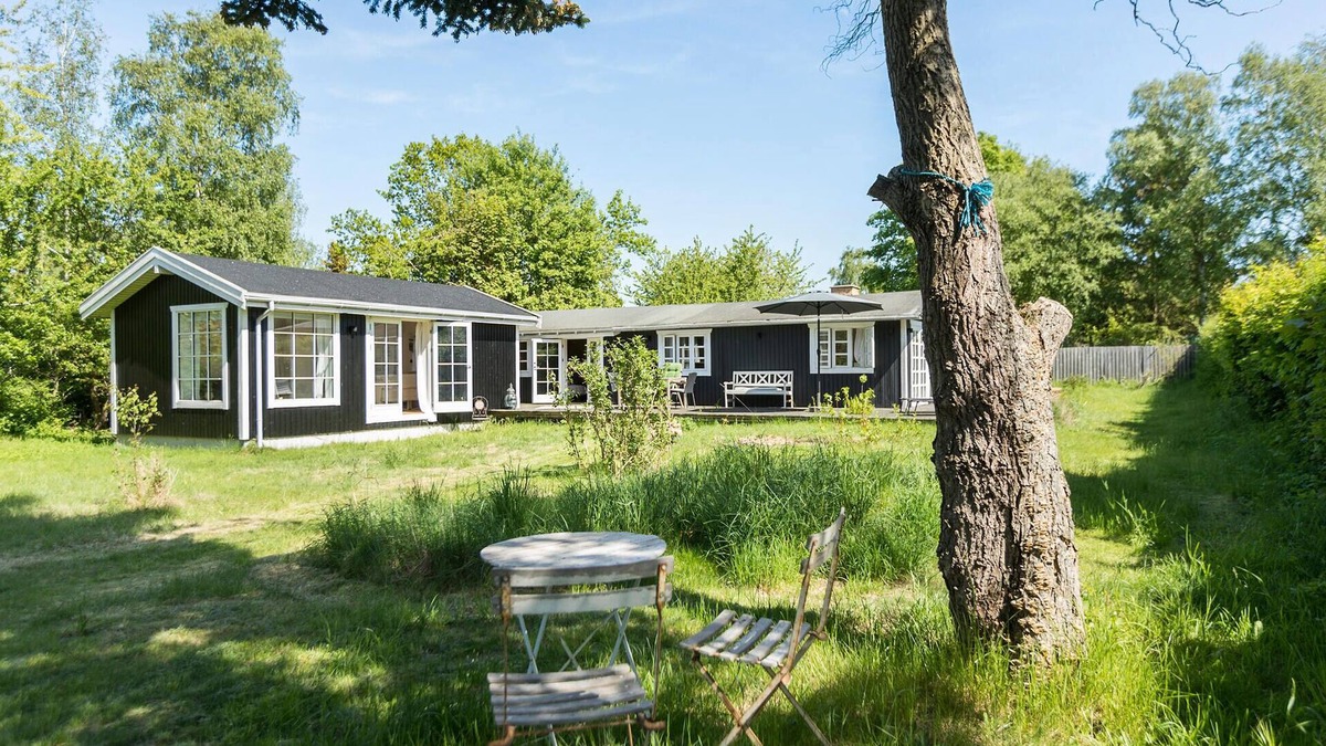 Jægerspris House | Nice home in Jægerspris with kitchen