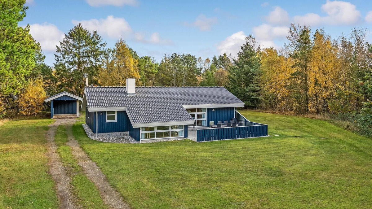 Jerup House | Nice home in Jerup with kitchen