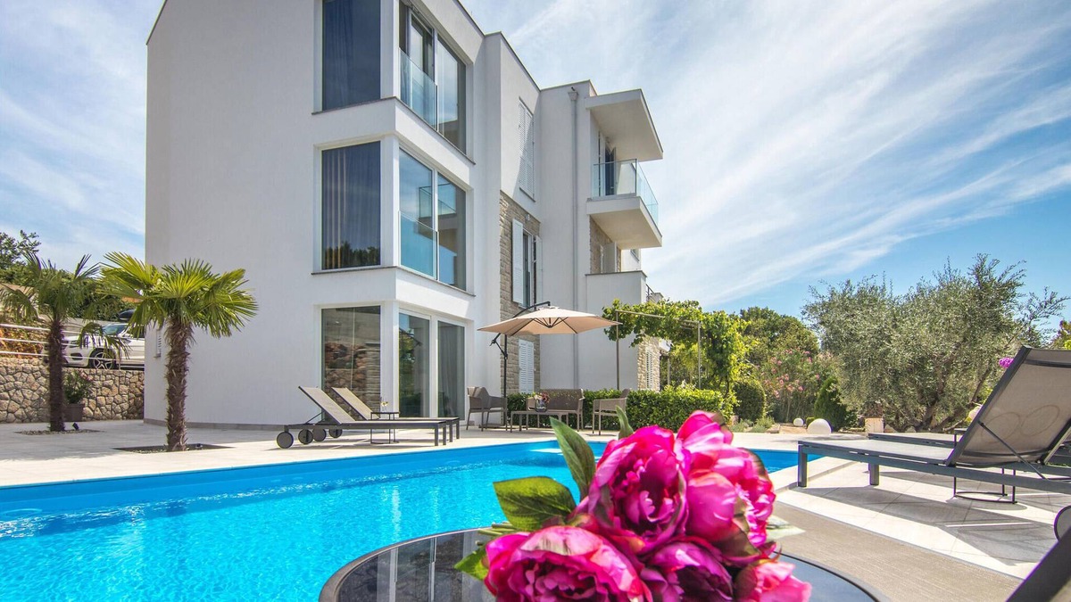 Krk House | Nice Home in Krk With 8 Bedrooms, Wifi and Outdoor Swimming Pool