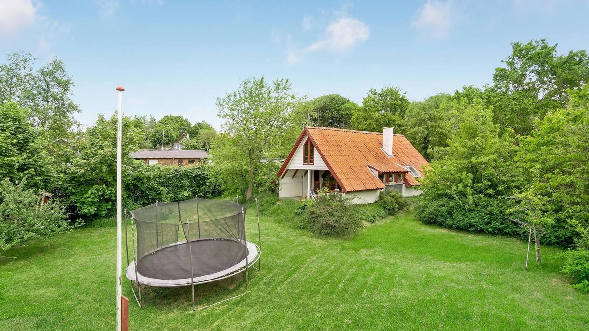 Logstrup House | Nice home in Løgstrup with WiFi