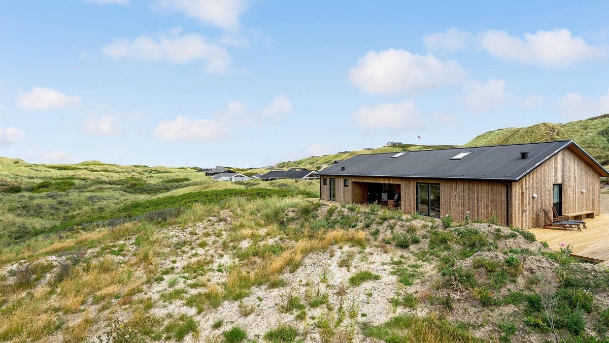 Grønhøj House | Nice home in Løkken with sauna