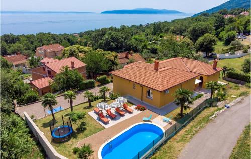 Opric House | Nice Home In Opric With Wifi