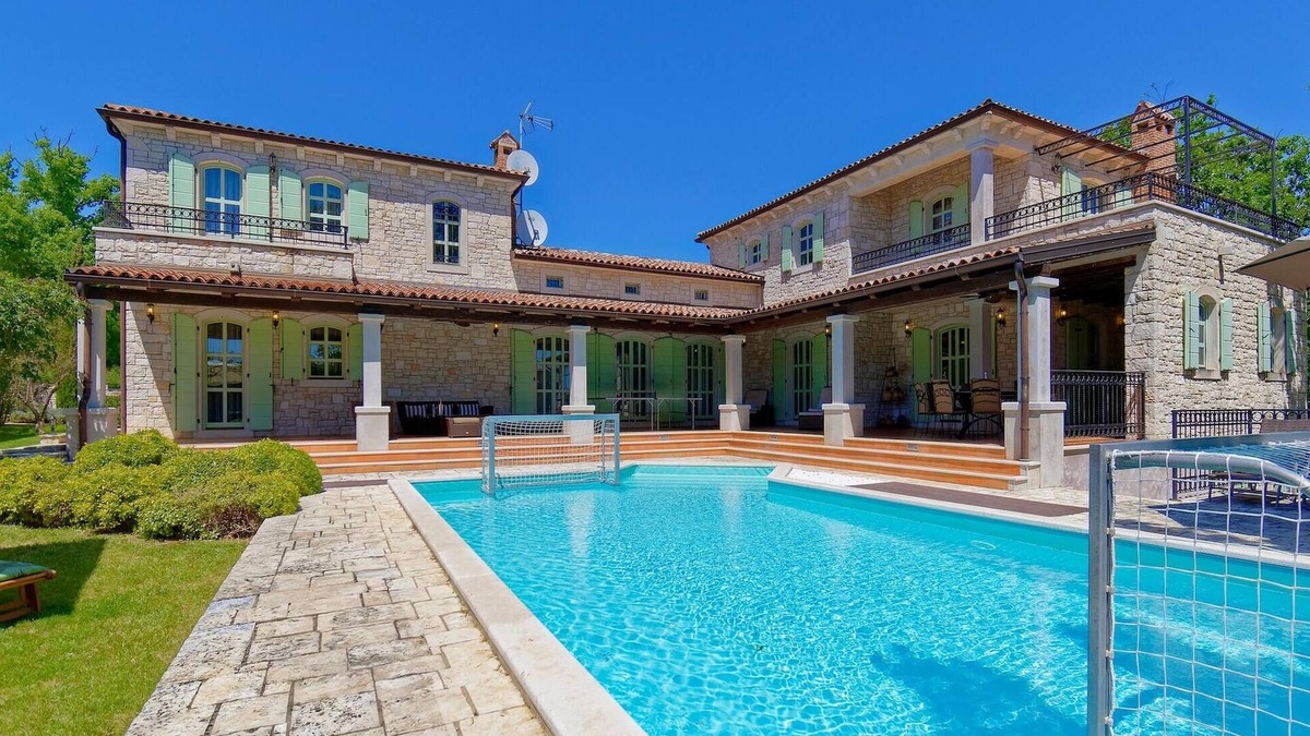 Barat House | Nice home in Porec with sauna