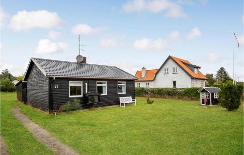 Ronne House | Nice Home In Rønne With Kitchen