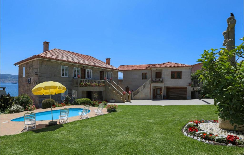 Samieira House | Nice Home In Raxo With Wifi