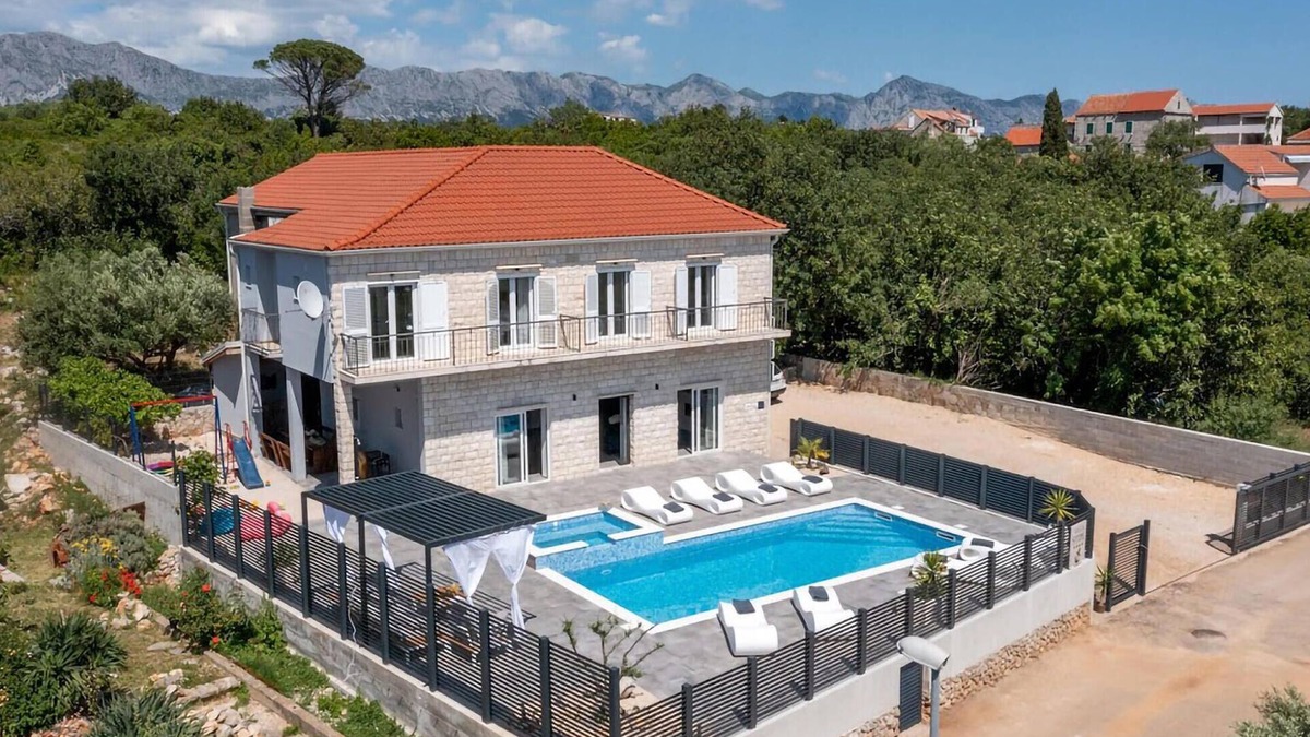 Sucuraj House | Nice home in Sucuraj with WiFi