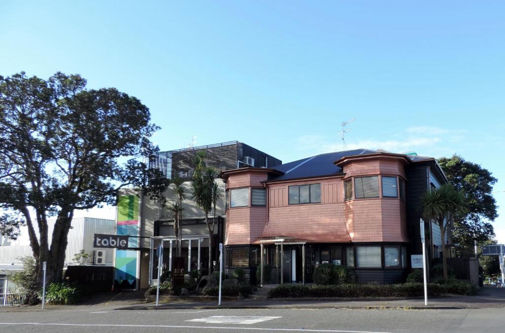 New Plymouth Hotel | Nice Hotel