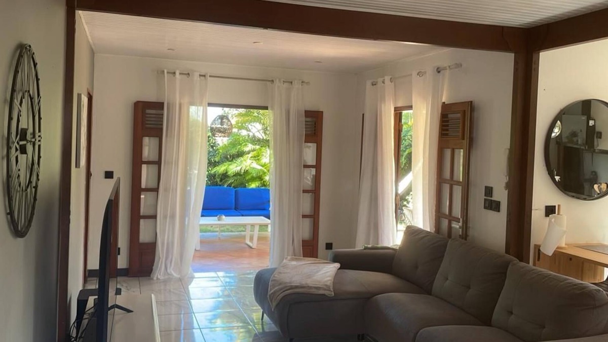 Baie-Mahault House | Nice house