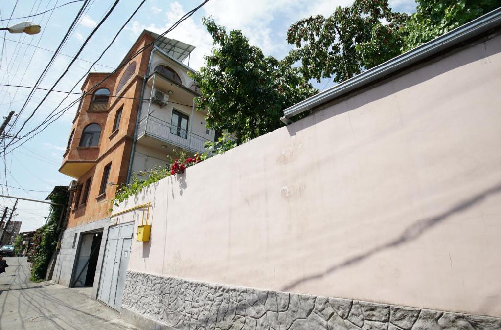 Kentron House | Nice house in the heart of the city