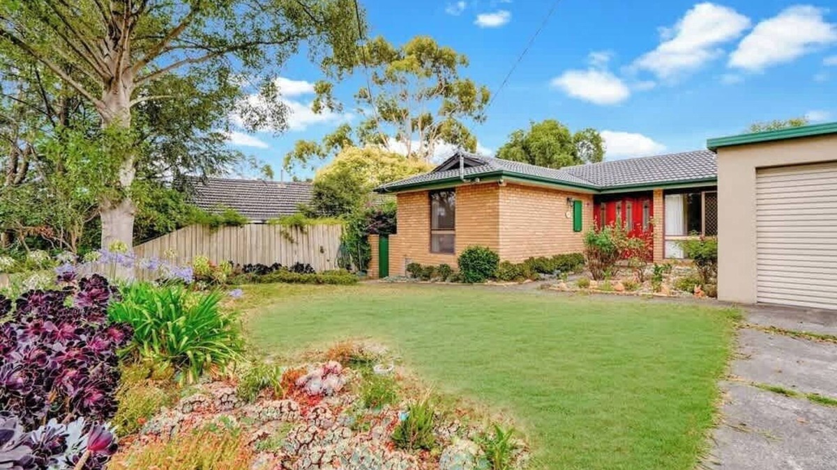 Vermont South House | Nice neighbourhood Family Home at Vermont South