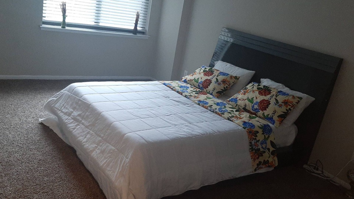 West End Apartment | Nice one bedroom apartment.