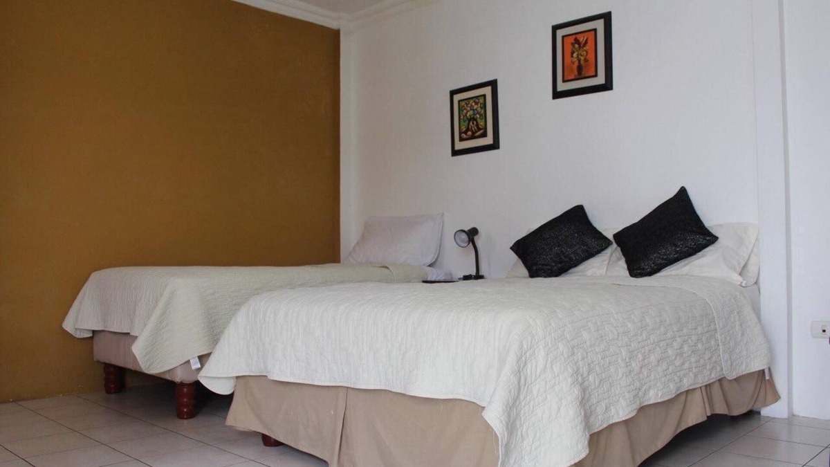 Kennedy Apartment | Nice Private Room in Ciudadela Las Garzas, central and secure, Guayaquil