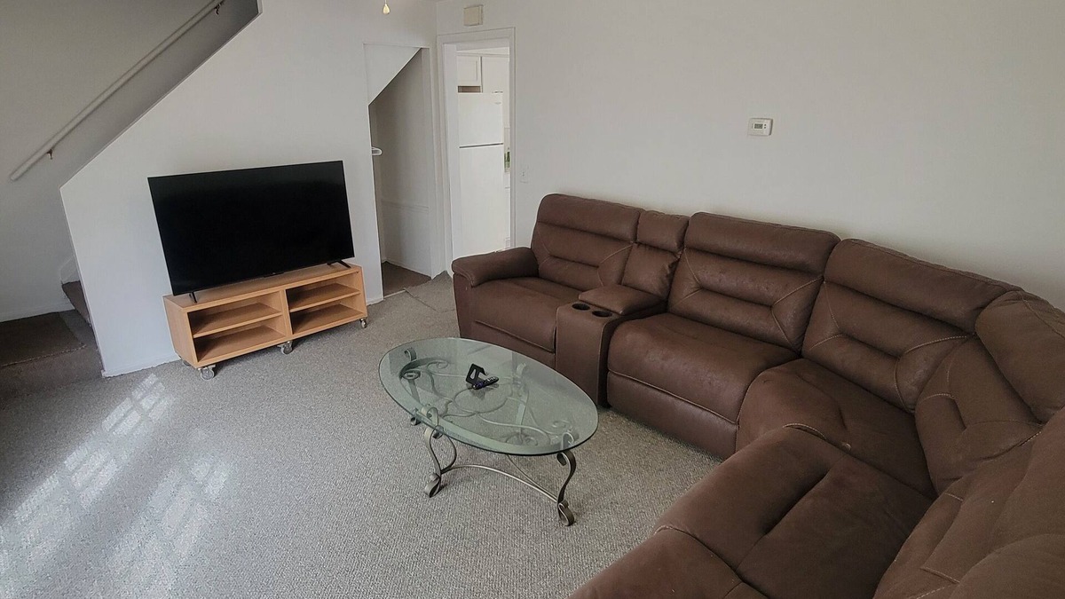 Westland House | Nice private unit in duplex home.