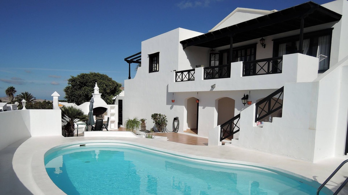Nazaret House | Nice quiet and detached house with pool and views