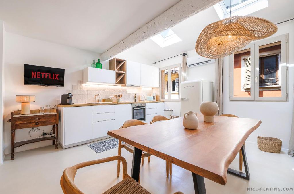 Old Town Apartment | Nice Renting - NEUVE - Luxury Triplex Old Town Massena Garibaldi - 4 BedRoom - AC