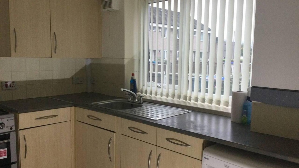 Manchester House | Nice Residential Within Easy Reach To Town