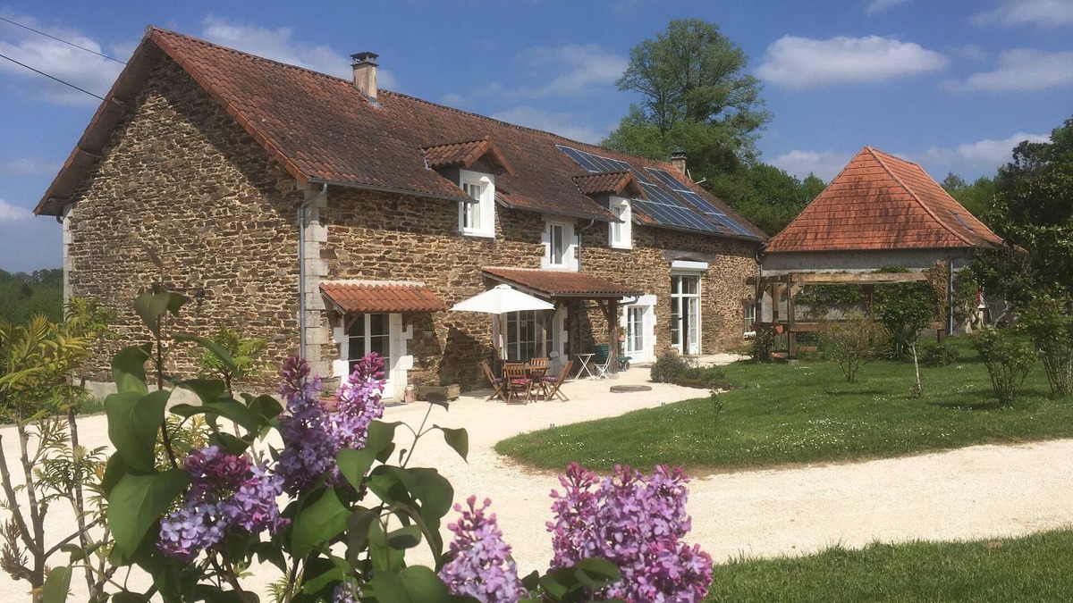 Chalais Bed & Breakfast | Nice room (4/4) in the old farmhouse
