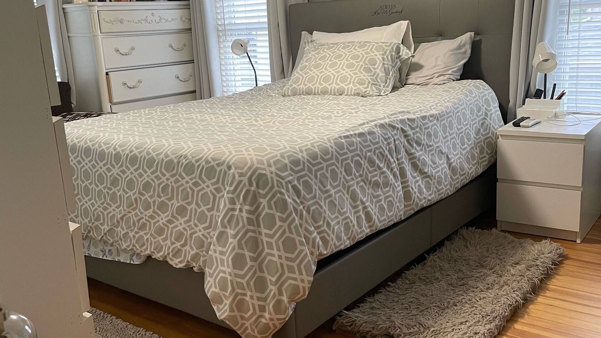 Long Branch House | Nice room with a private bathroom in a family home near the beach!!