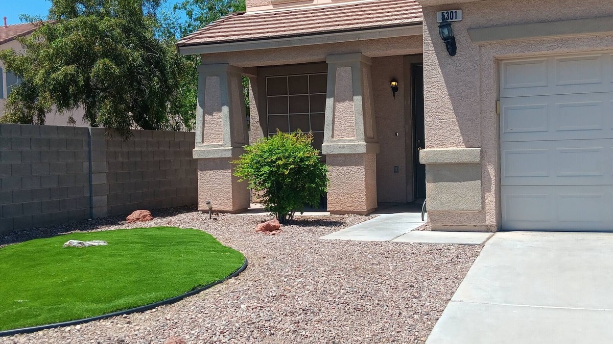 North Las Vegas House | Nice Spacious 2 Story Getaway
