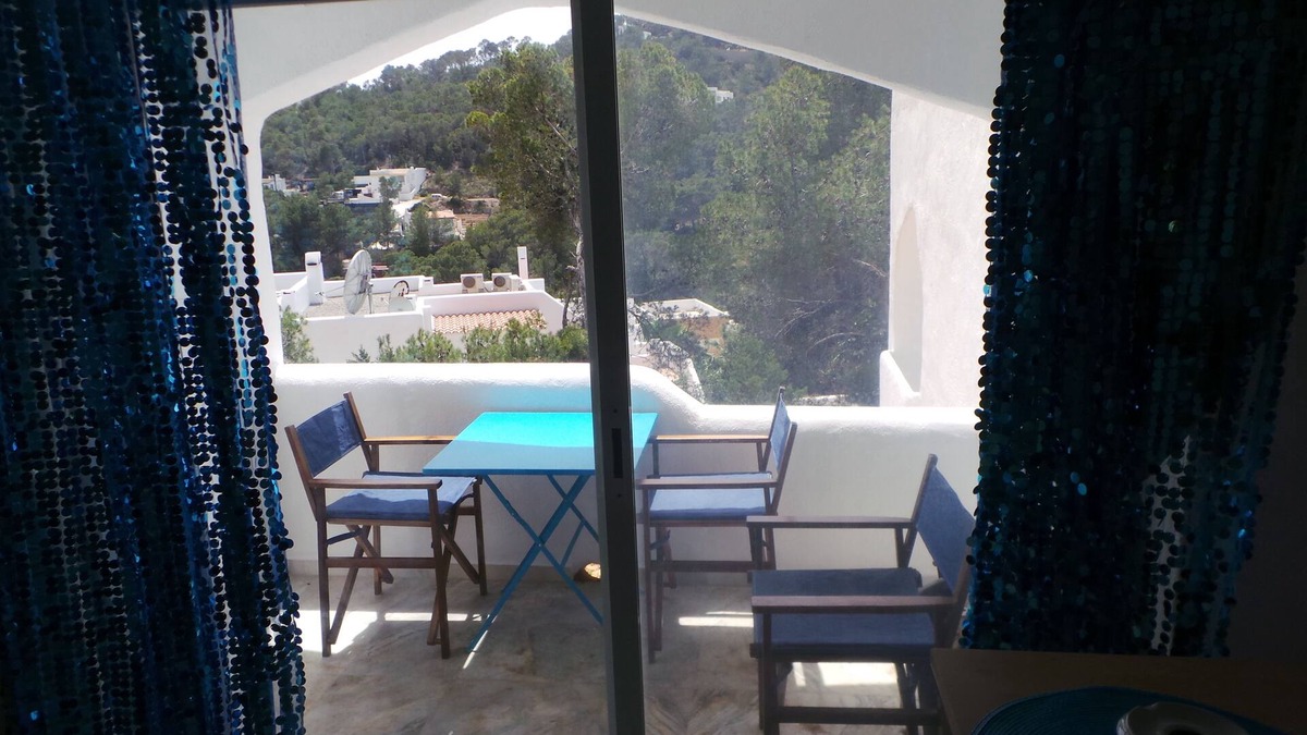 Cala Vadella Apartment | Nice studio, with balcony, garden, 1 km from the beach, ideal for lazing around .
