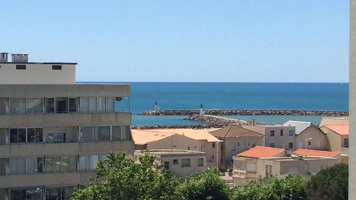 Carnon-Plage Apartment | Nice studio furnished cabin in Carnon, sea view