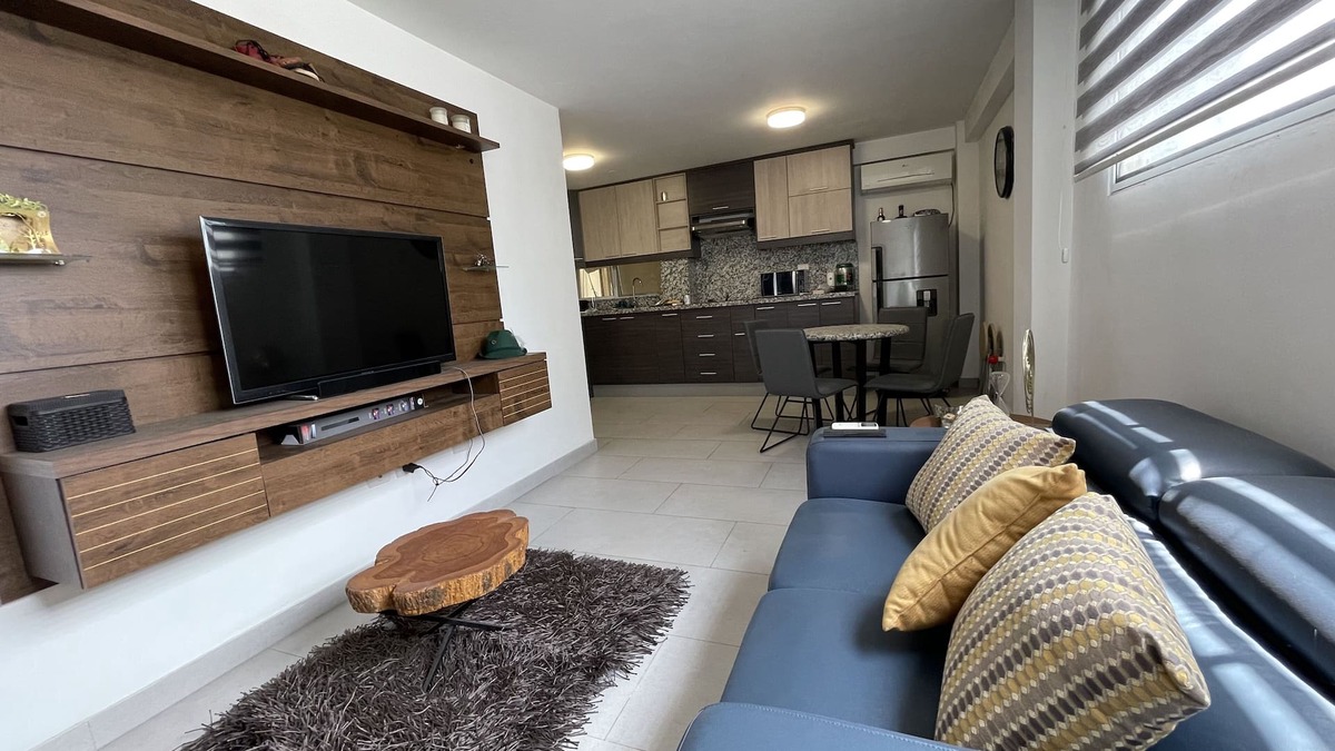 Guayaquil Apartment | Nice suite one block from Malecon 2000 and Panama Street
