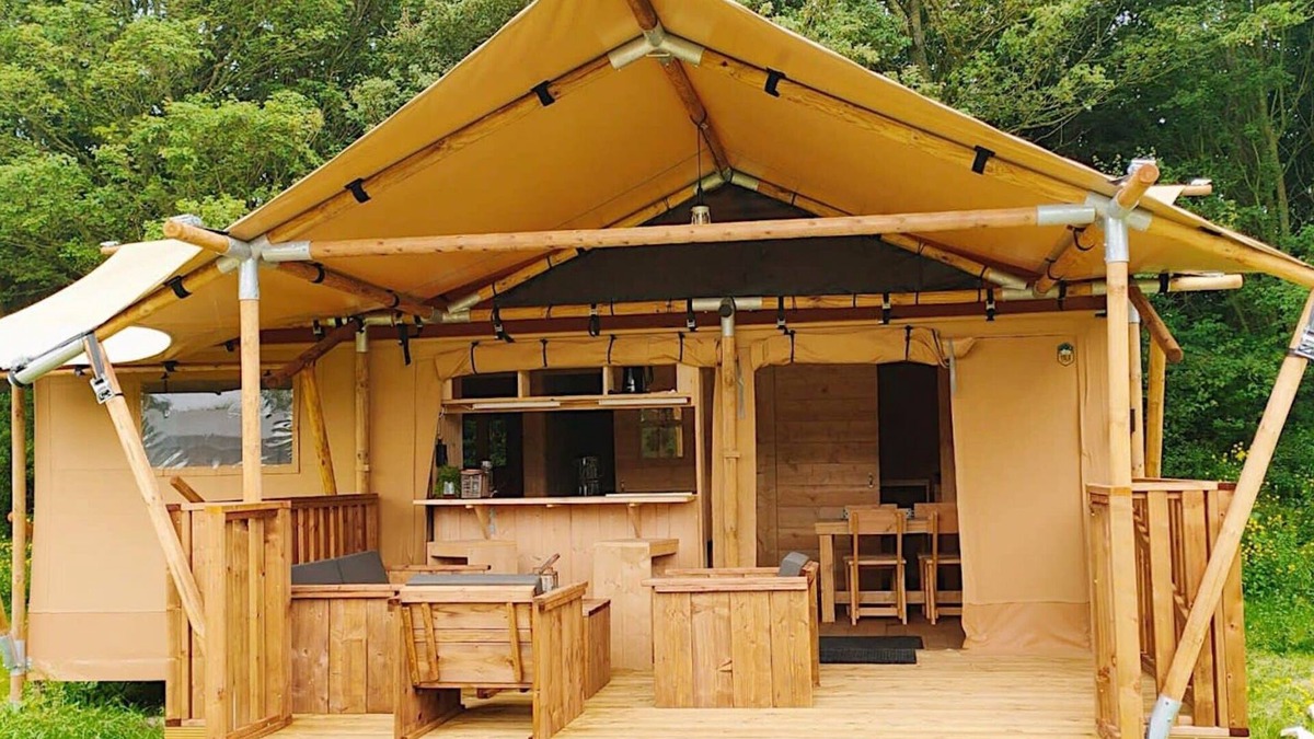 Municipality of Langedijk House | Nice tent with bathroom, near a recreation area