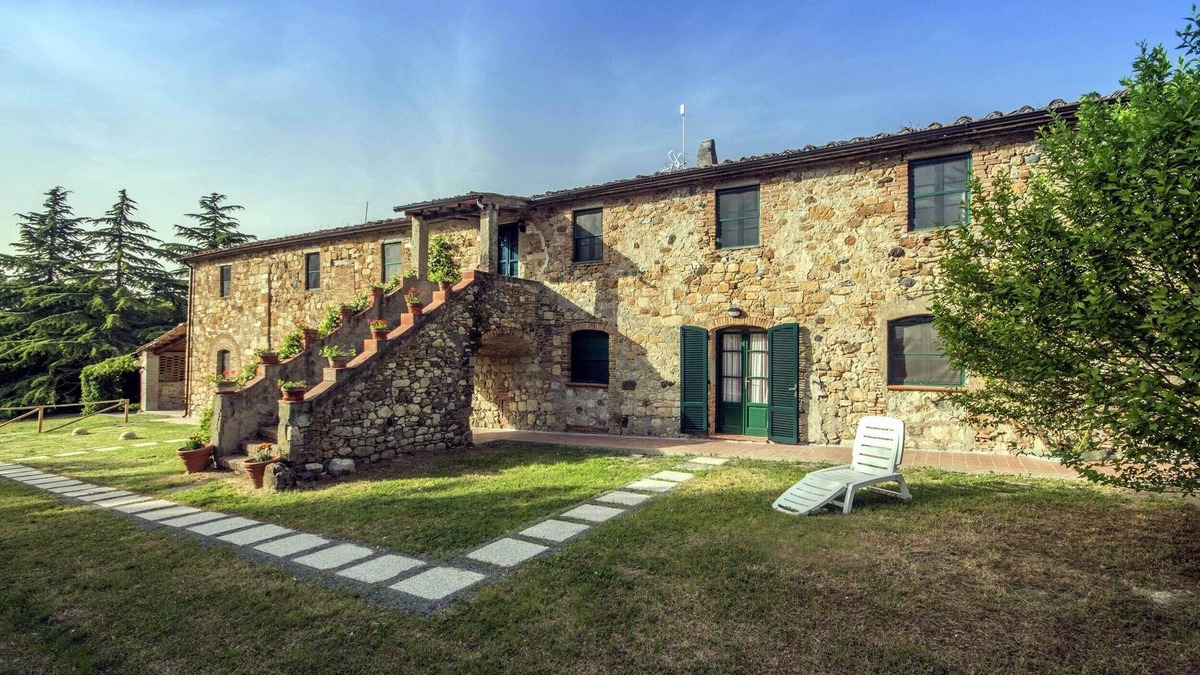 Castellina Marittima Apartment | Nice, typical Tuscan accommodations with A/C, Wi-Fi,in a pretty farmhouse, D1