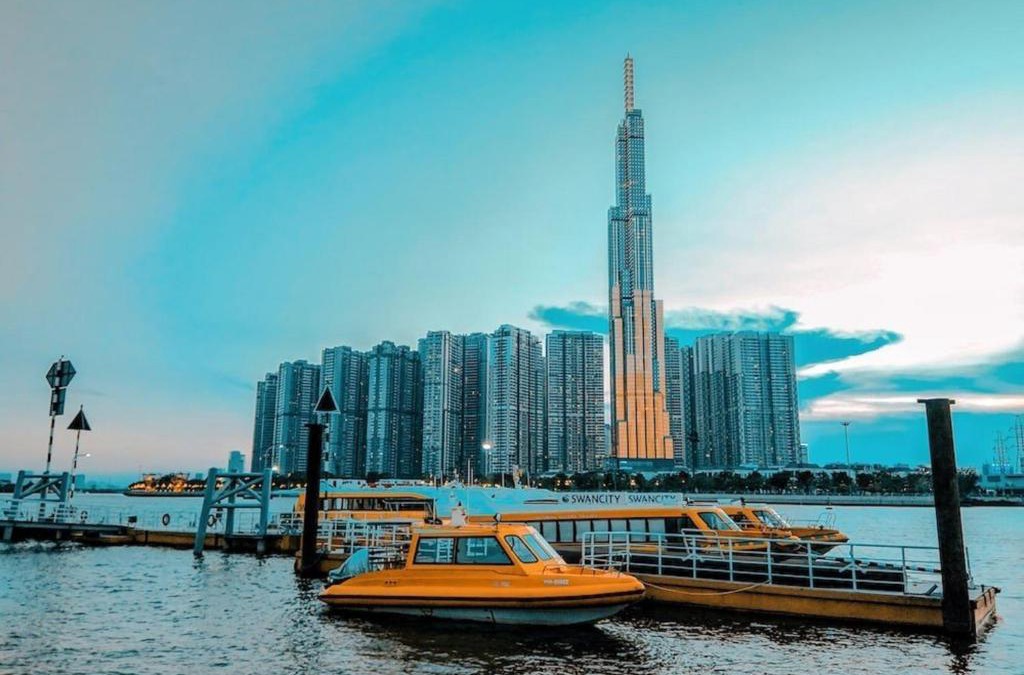 Hang Xanh Apartment | Nice View Apartment - Landmark 81 Tower Urban
