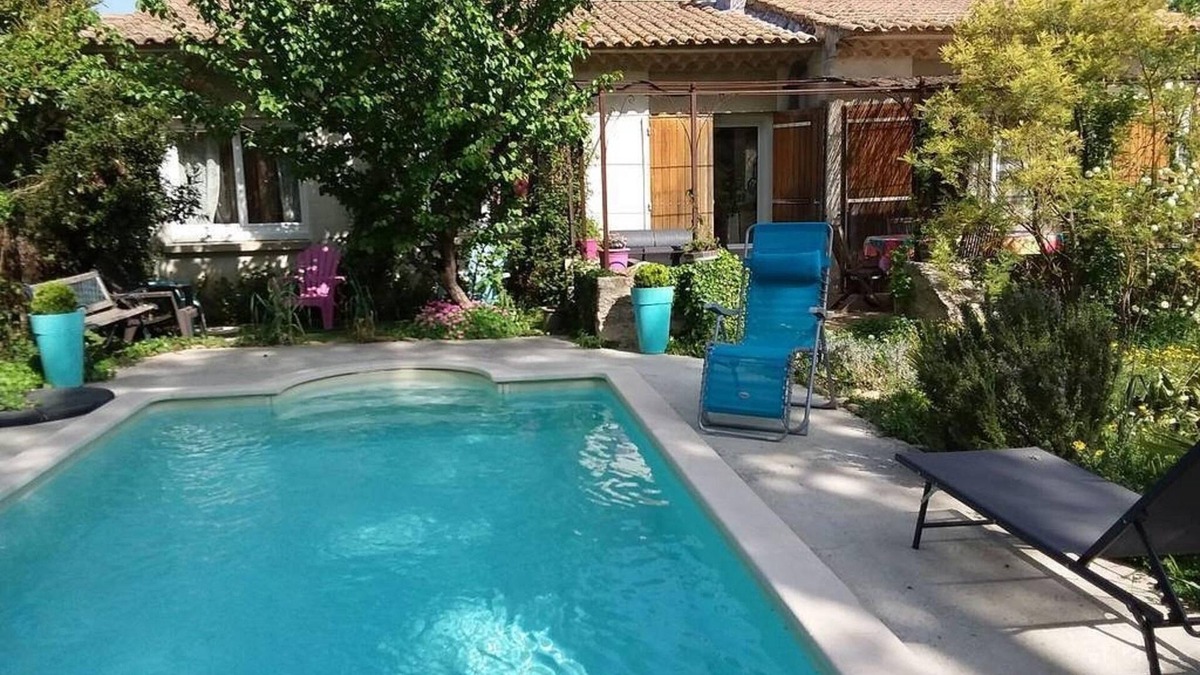 Morieres-les-Avignon Villa | Nice villa in Morières-lès-Avignon with pool