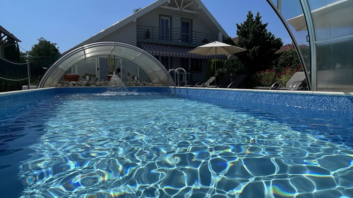 Balatonszarszo Apartment | Nicely equipped 2 bedroom apartment with pool near to the beach of lake Balaton