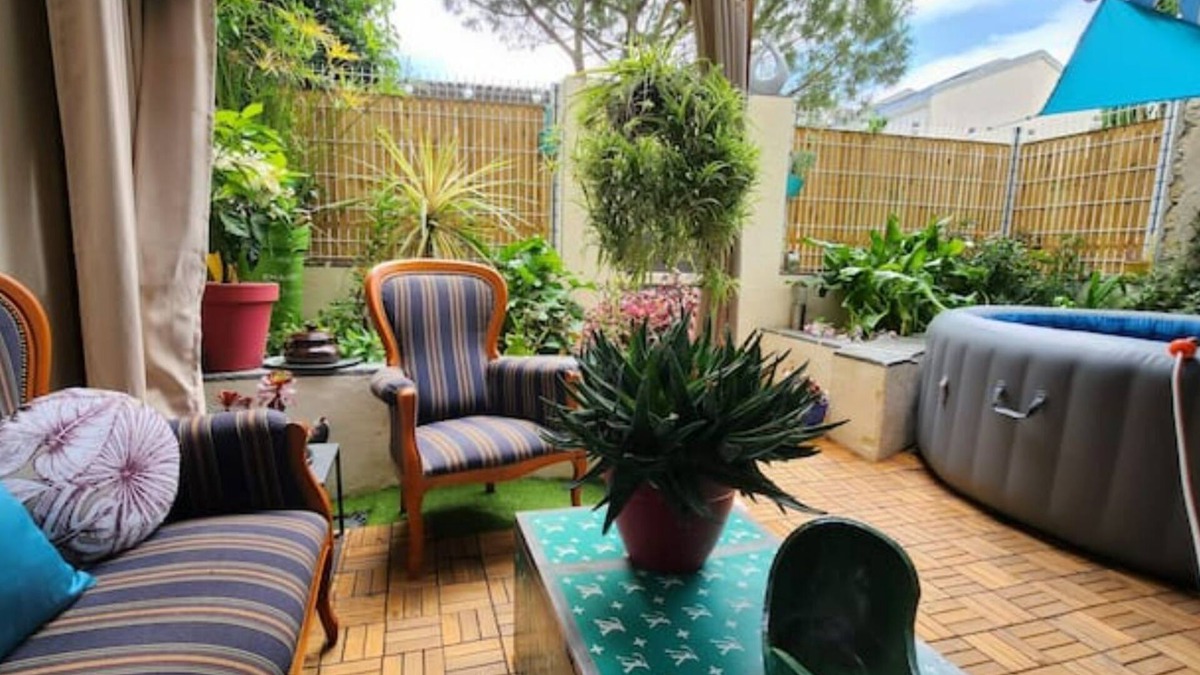 Castelnaudary Apartment | "nid Cosy" Tres Calme Avec Jacuzzi au Centre Ville