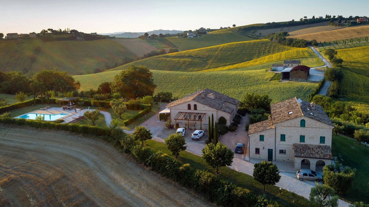 Francavilla d'Ete Apartment | Night Flat in Country House Villa, Private Swimming Pool, Quiet Nature and Relaxation