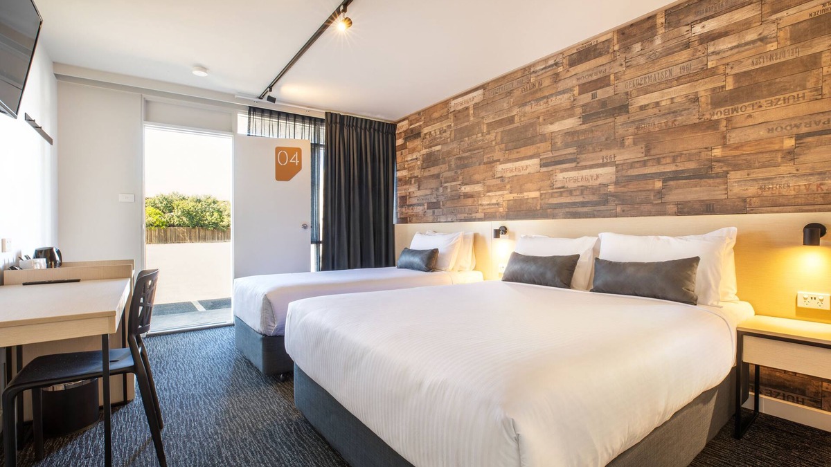 Laverton North Hotel | Nightcap at Westside Hotel