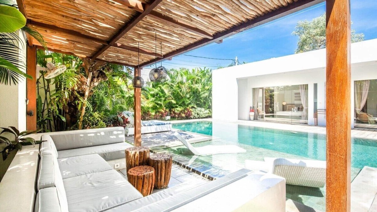 Berawa Cottage | Niko2 · Marvelous 5 Bedroom Villa Close to Finns